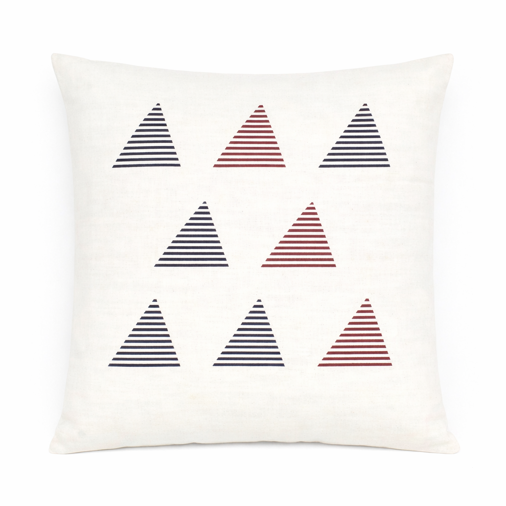 Handwoven Organic Cotton Cushion Cover – Triangle Shape Block Print (40 × 40 cm)