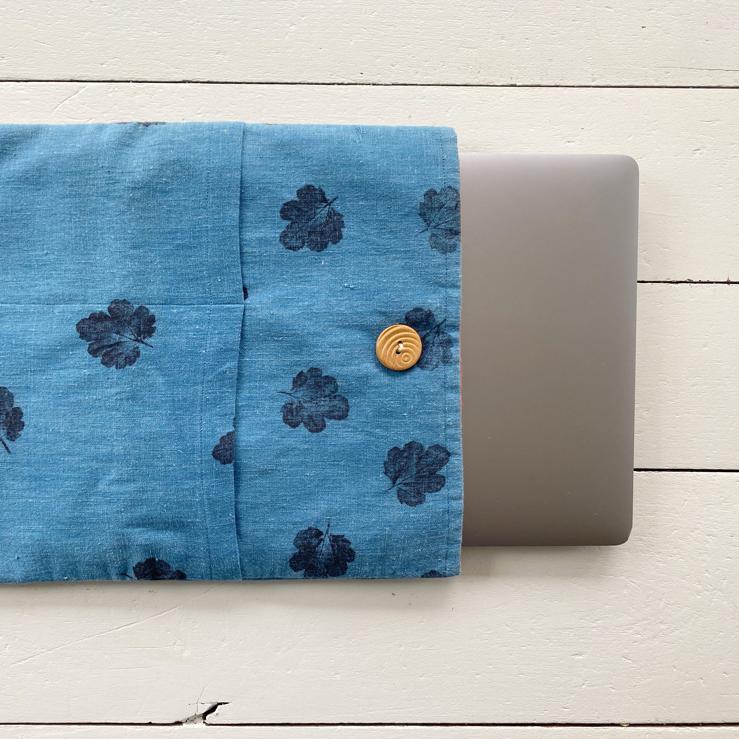 Laptop pouch - Leaf print