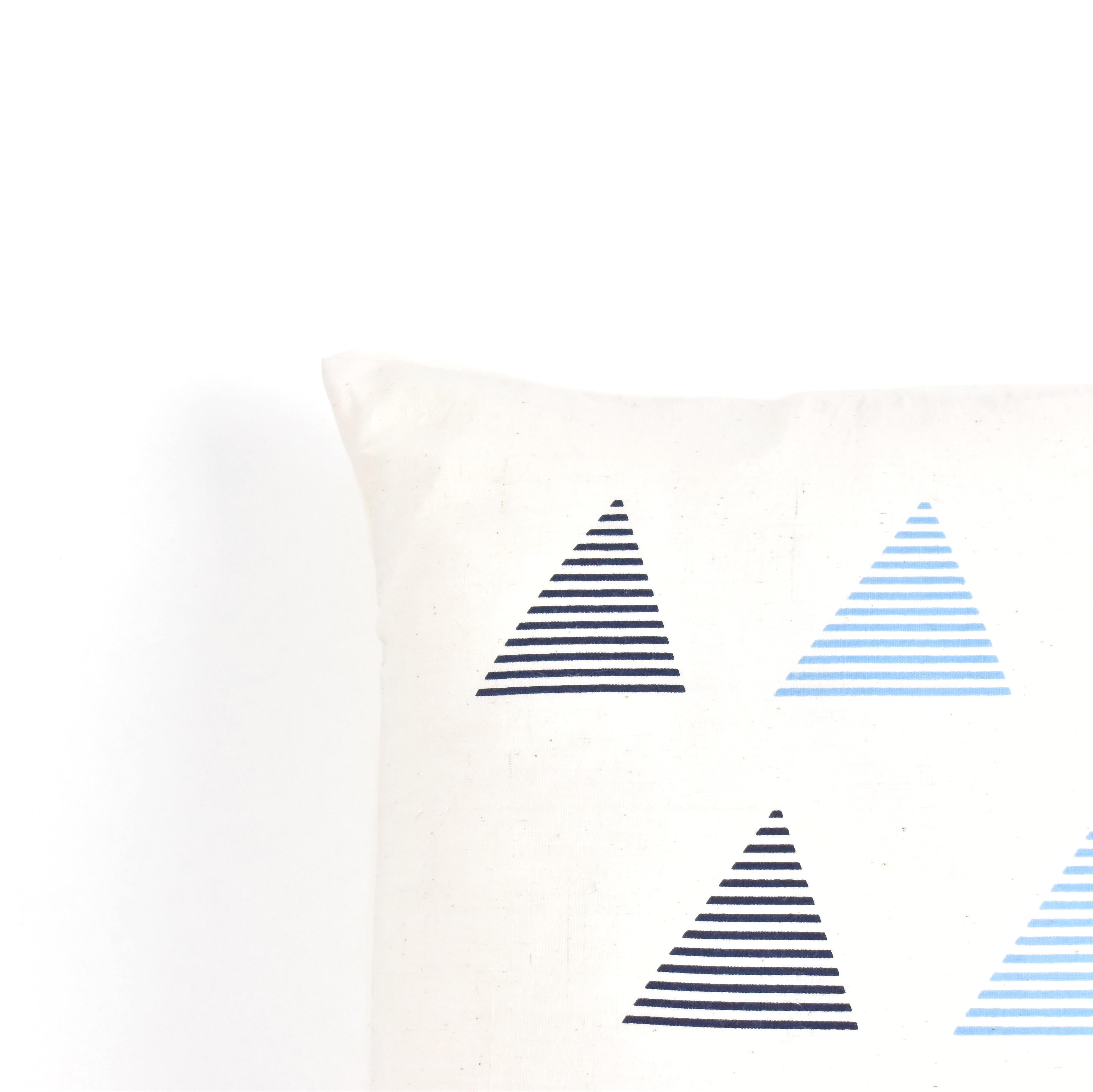 Ocean blue Triangles